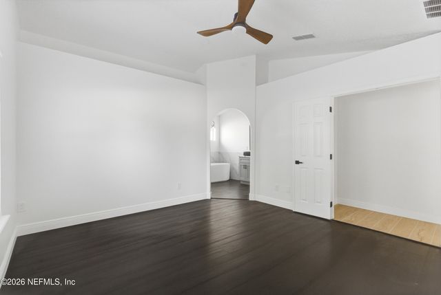 2303 LONGMONT Lane E, Jacksonville, FL 32246