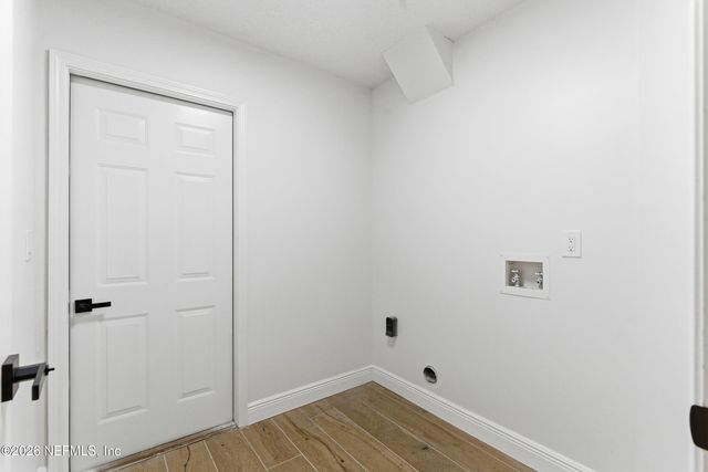 2303 LONGMONT Lane E, Jacksonville, FL 32246