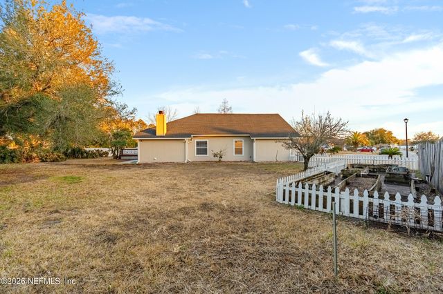 2303 LONGMONT Lane E, Jacksonville, FL 32246