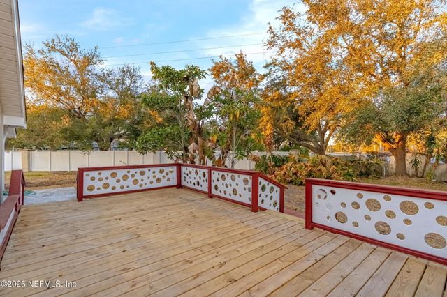 2303 LONGMONT Lane E, Jacksonville, FL 32246