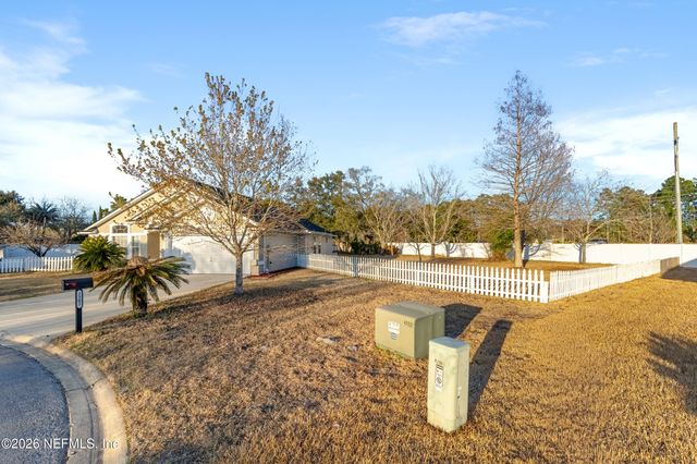 2303 LONGMONT Lane E, Jacksonville, FL 32246