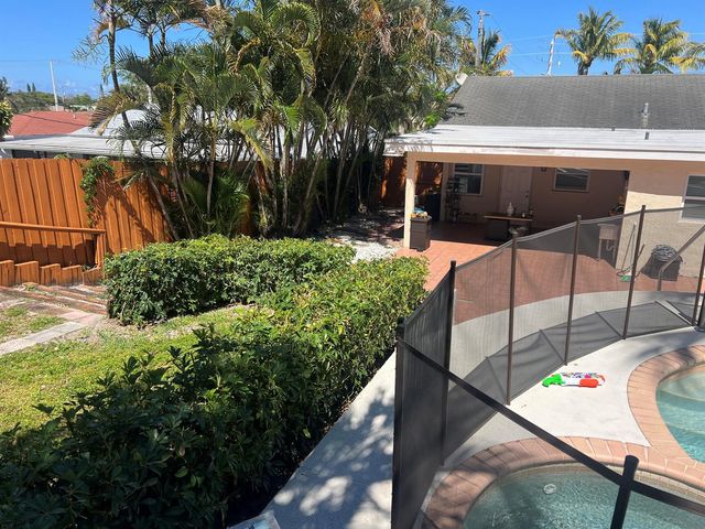 5603 Parker Avenue, West Palm Beach, FL 33405