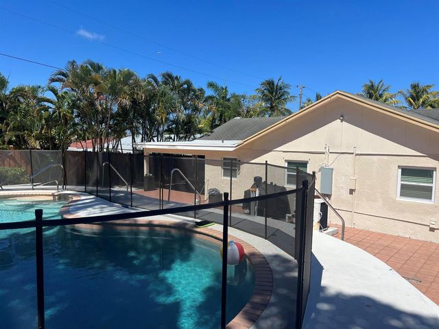 5603 Parker Avenue, West Palm Beach, FL 33405