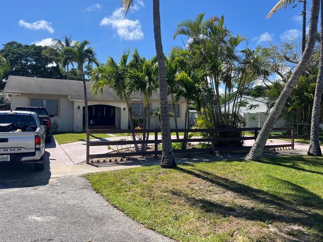 5603 Parker Avenue, West Palm Beach, FL 33405