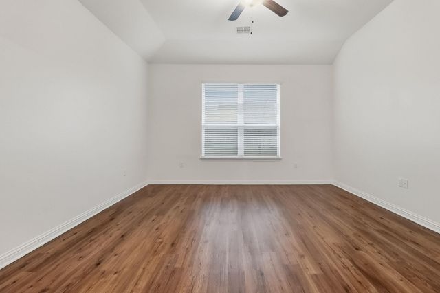 8001 Dampton LN, Austin, TX 78744