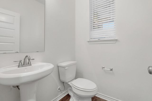 8001 Dampton LN, Austin, TX 78744