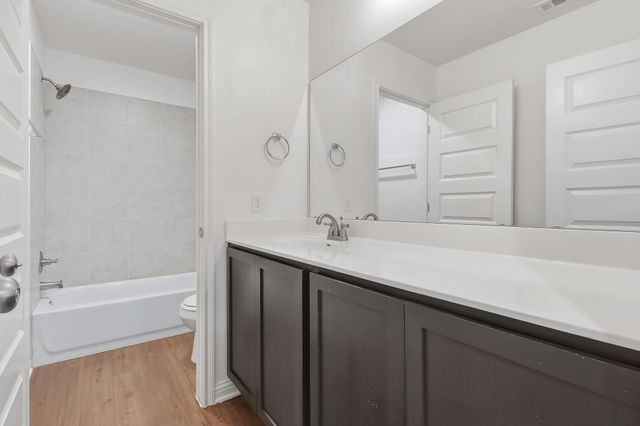 8001 Dampton LN, Austin, TX 78744