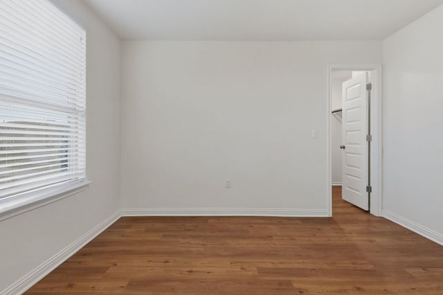 8001 Dampton LN, Austin, TX 78744