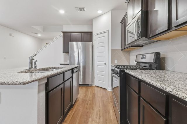 8001 Dampton LN, Austin, TX 78744