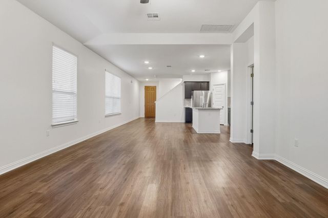 8001 Dampton LN, Austin, TX 78744