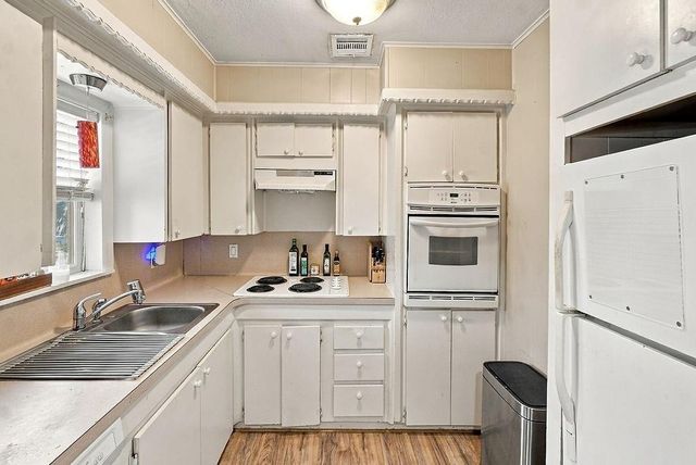 2804 Arlington Street, Houston, TX 77008