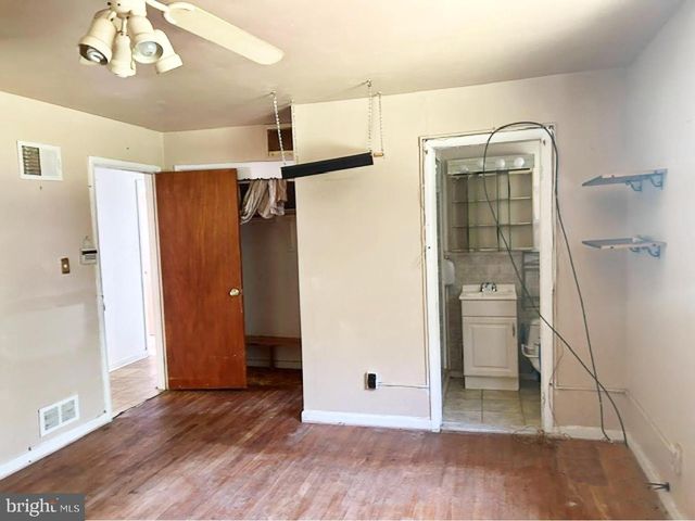 7402 SHIRLEY RD, Gwynn Oak, MD 21207