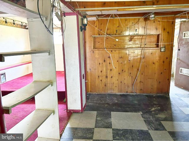 7402 SHIRLEY RD, Gwynn Oak, MD 21207
