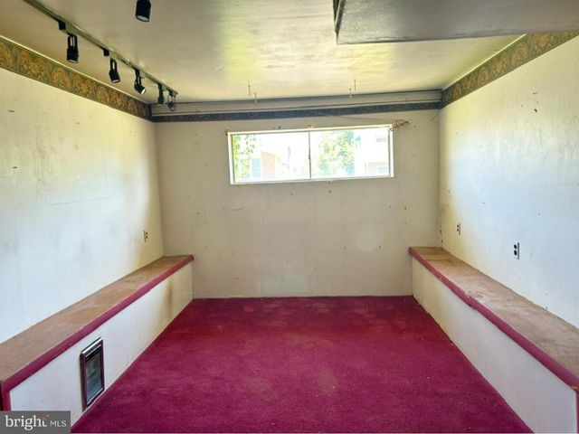 7402 SHIRLEY RD, Gwynn Oak, MD 21207