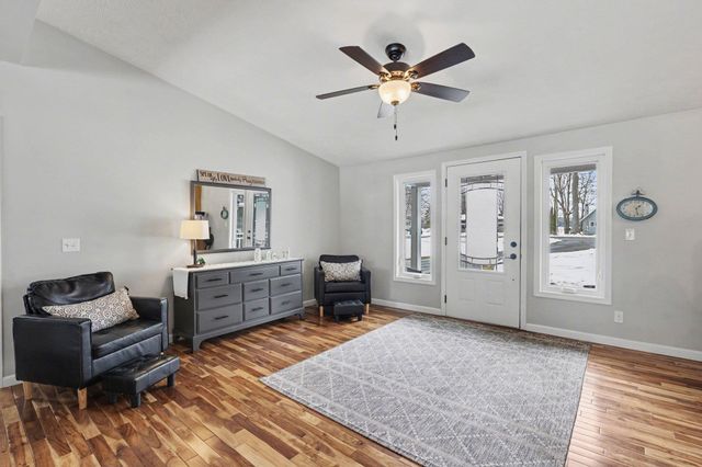 3718 Peninsular, Grawn, MI 49637