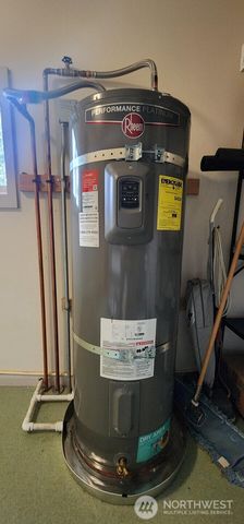 305 W First Street, Aberdeen, WA 98520