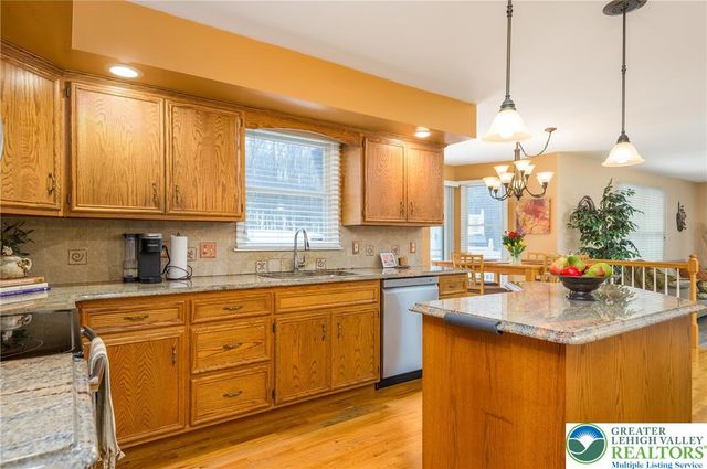 5 JANE Court, Penn Forest Twp, PA 18210