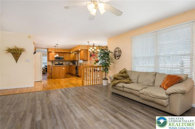 5 JANE Court, Penn Forest Twp, PA 18210