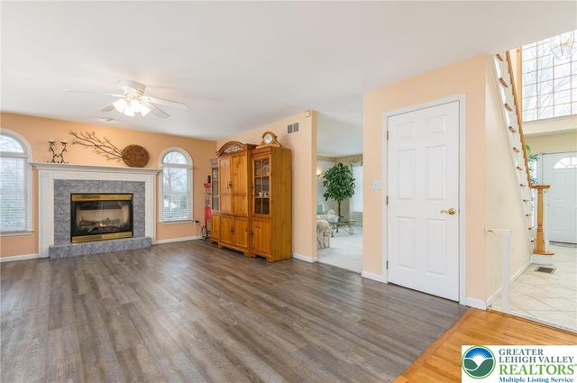 5 JANE Court, Penn Forest Twp, PA 18210