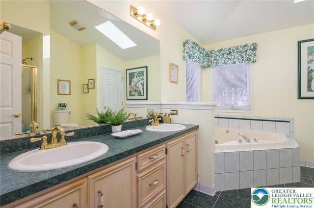 5 JANE Court, Penn Forest Twp, PA 18210