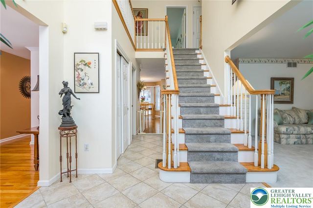 5 JANE Court, Penn Forest Twp, PA 18210