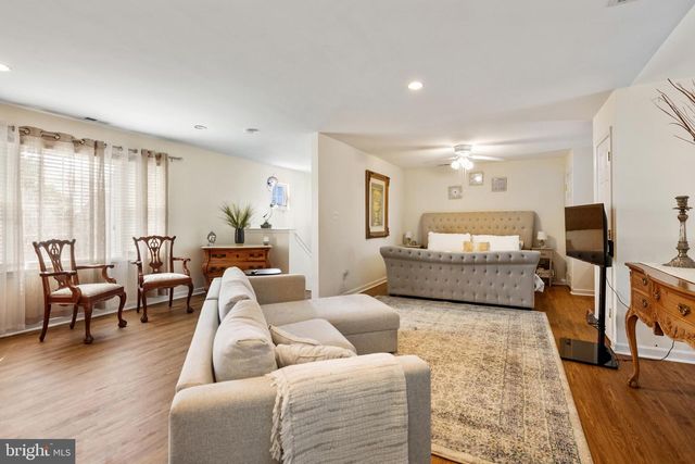 10 WILSON WAY, Riverside, NJ 08075