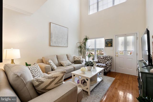 10 WILSON WAY, Riverside, NJ 08075