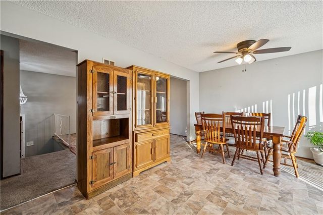 12925 S Brougham Drive, Olathe, KS 66062