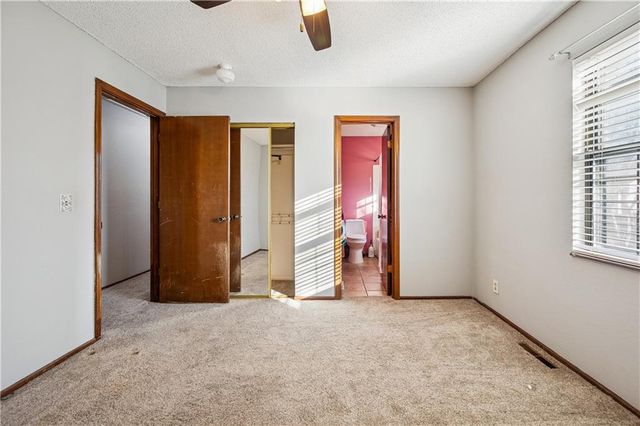 12925 S Brougham Drive, Olathe, KS 66062