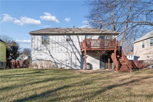 12925 S Brougham Drive, Olathe, KS 66062