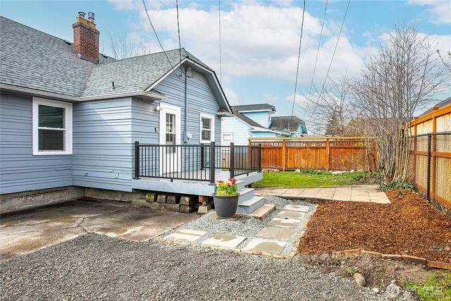 605 Alabama Street, Bellingham, WA 98225