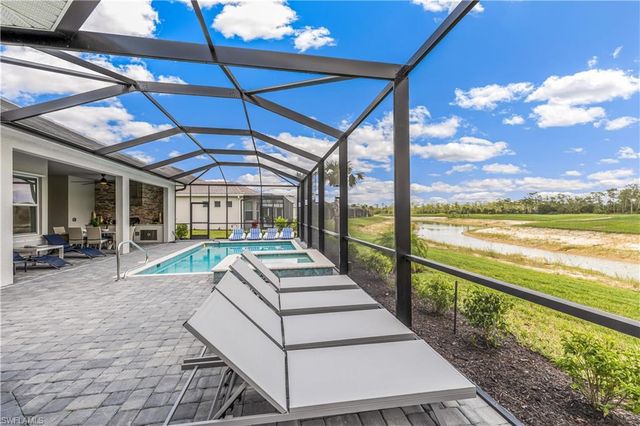 15977 Cranes Marsh CT, Babcock Ranch, FL 33982