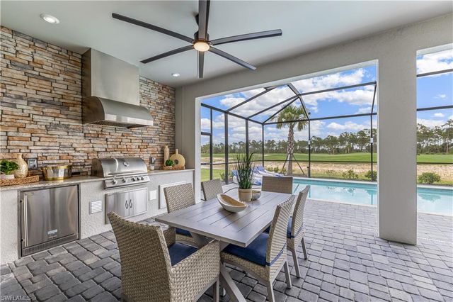 15977 Cranes Marsh CT, Babcock Ranch, FL 33982