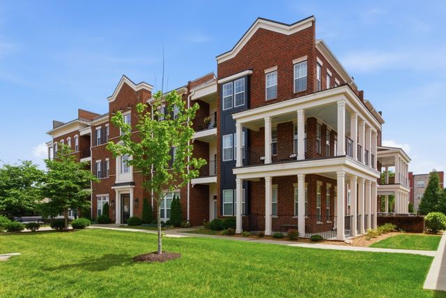 2089 Branford Pl Unit 301, Thompsons Station, TN 37179