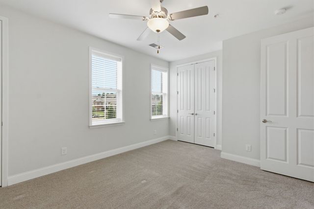 2089 Branford Pl Unit 301, Thompsons Station, TN 37179