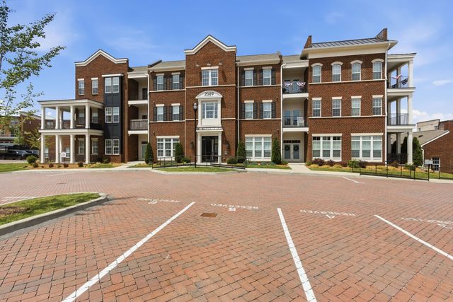2089 Branford Pl Unit 301, Thompsons Station, TN 37179