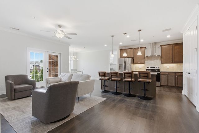 2089 Branford Pl Unit 301, Thompsons Station, TN 37179