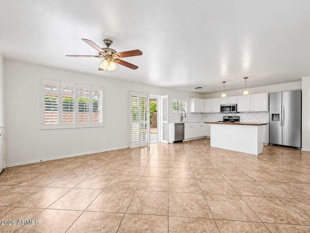 1725 E ANASTASIA Street, San Tan Valley, AZ 85140 — photo 2
