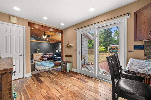 S79W31491 Green Meadow DRIVE, Mukwonago, WI 53149