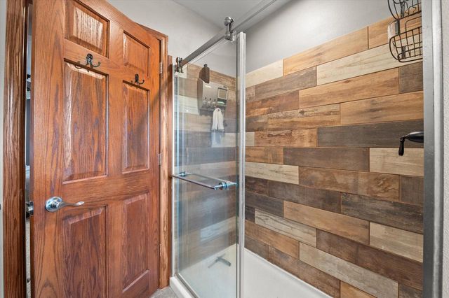 S79W31491 Green Meadow DRIVE, Mukwonago, WI 53149
