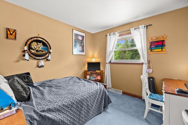 S79W31491 Green Meadow DRIVE, Mukwonago, WI 53149