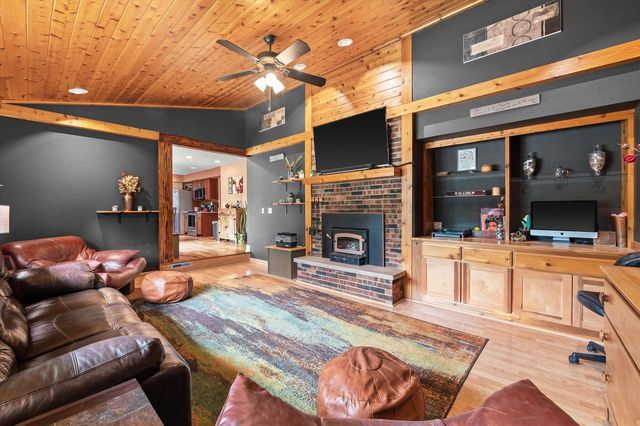 S79W31491 Green Meadow DRIVE, Mukwonago, WI 53149