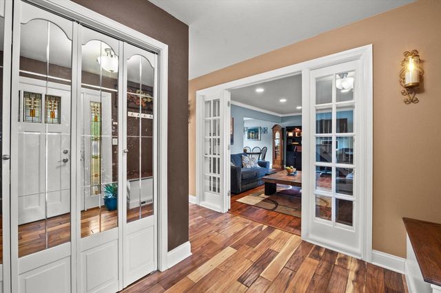 S79W31491 Green Meadow DRIVE, Mukwonago, WI 53149