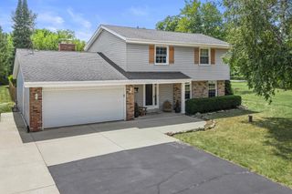 S79W31491 Green Meadow DRIVE, Mukwonago, WI 53149