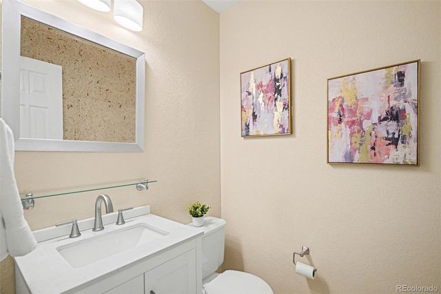 9467 Cherryvale Lane, Highlands Ranch, CO 80126