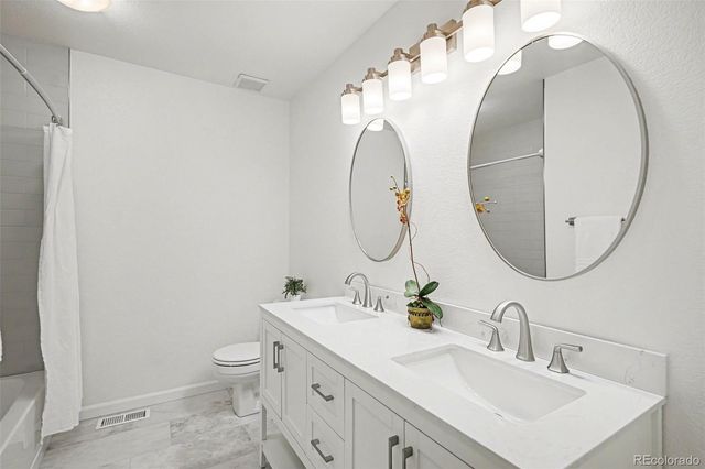 9467 Cherryvale Lane, Highlands Ranch, CO 80126