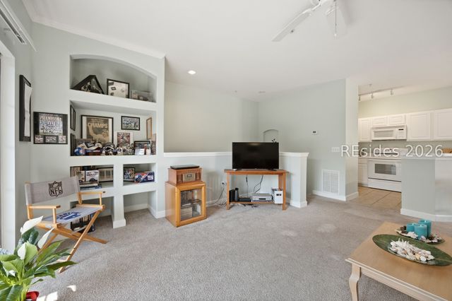 4 Indigo Run Dr Apt 2311, Hilton Head Island, SC 29926