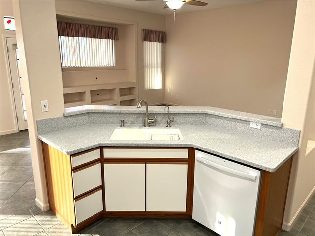 2875 Moonlight Drive, Bullhead City, AZ 86442