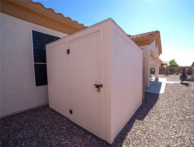 2875 Moonlight Drive, Bullhead City, AZ 86442