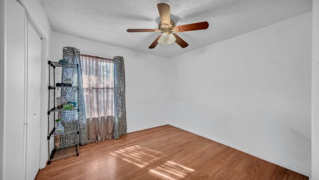 5808 Bunker Boulevard, Watauga, TX 76148